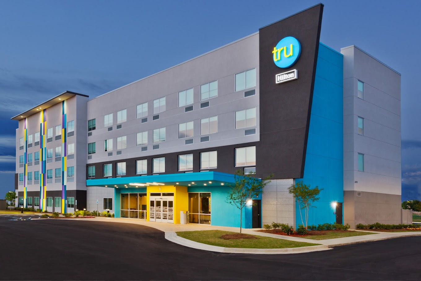 exterior of tru by Hilton